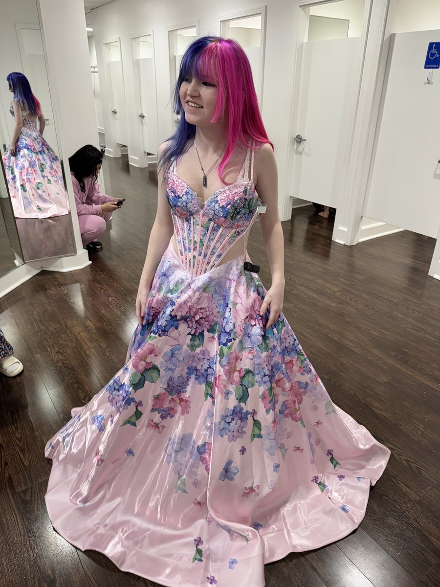 nienie EN=7 💛💜 SEEING BTS tweet media