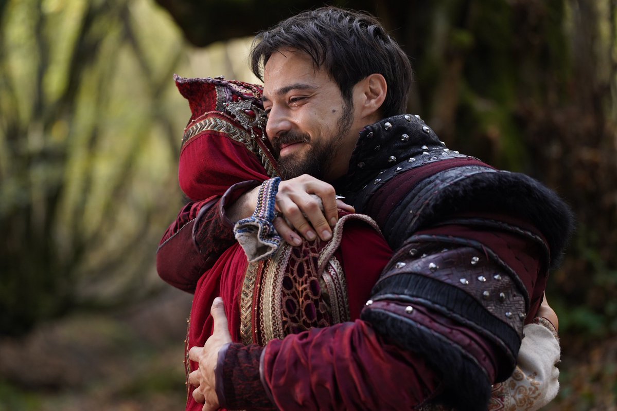 مَايا...♡ tweet media