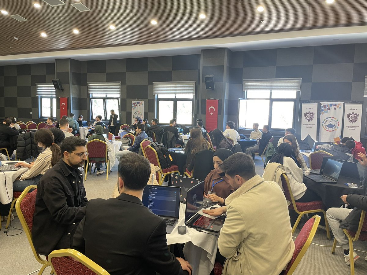 ebgencmeclis's tweet photo. 🚀 Gençlik Meclisi ile Astro Hackathon Elazığ!
48 saat boyunca;
💡 Fikirler üretildi
💻 Kodlar yazıldı
🤝 Takımlar yarıştı
🌍 Çevre illerden katılımla güçlü bir teknoloji buluşması yaşandı.
📍 Elazığ’dan geleceğe iz bırakıyoruz!
#AstroHackathon #Elazığ #GençlikMeclisi #Teknoloji #YapayZeka #Uzay
@sahin_serifoglu
@Tahacan023