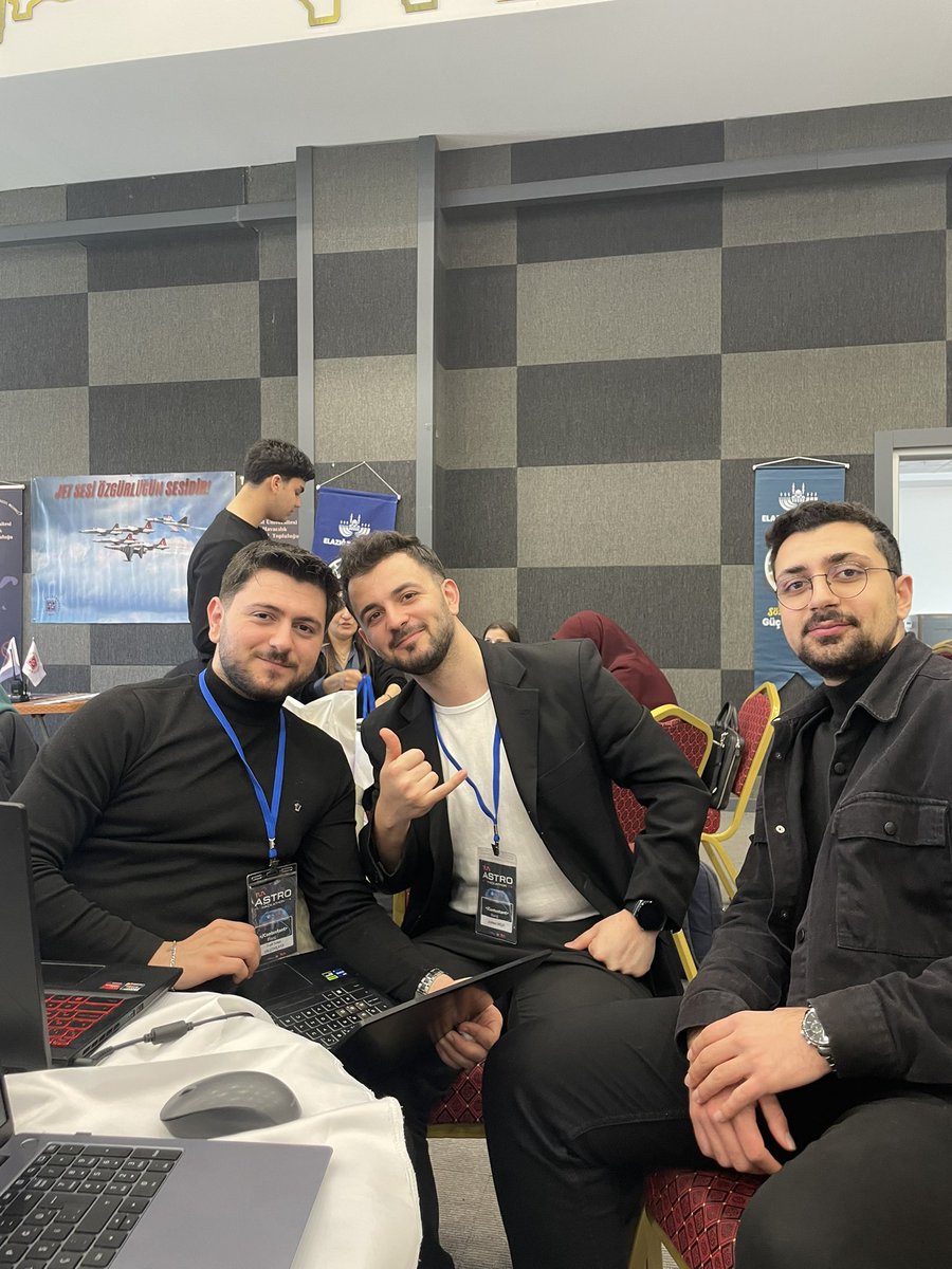 ebgencmeclis's tweet photo. 🚀 Gençlik Meclisi ile Astro Hackathon Elazığ!
48 saat boyunca;
💡 Fikirler üretildi
💻 Kodlar yazıldı
🤝 Takımlar yarıştı
🌍 Çevre illerden katılımla güçlü bir teknoloji buluşması yaşandı.
📍 Elazığ’dan geleceğe iz bırakıyoruz!
#AstroHackathon #Elazığ #GençlikMeclisi #Teknoloji #YapayZeka #Uzay
@sahin_serifoglu
@Tahacan023