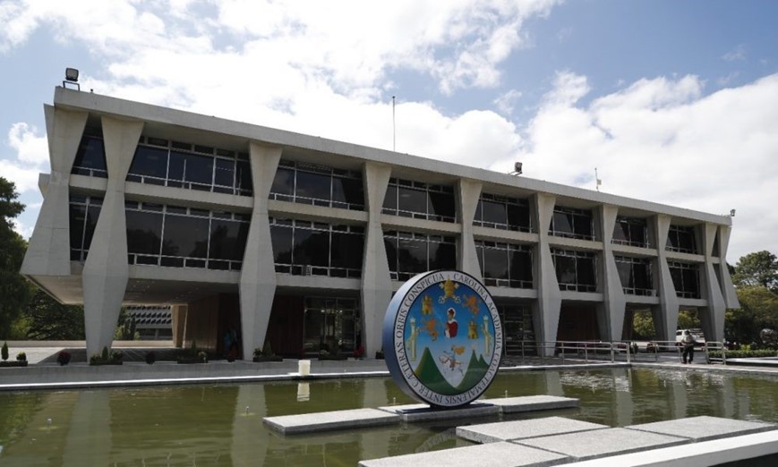 LiberalGt tweet media