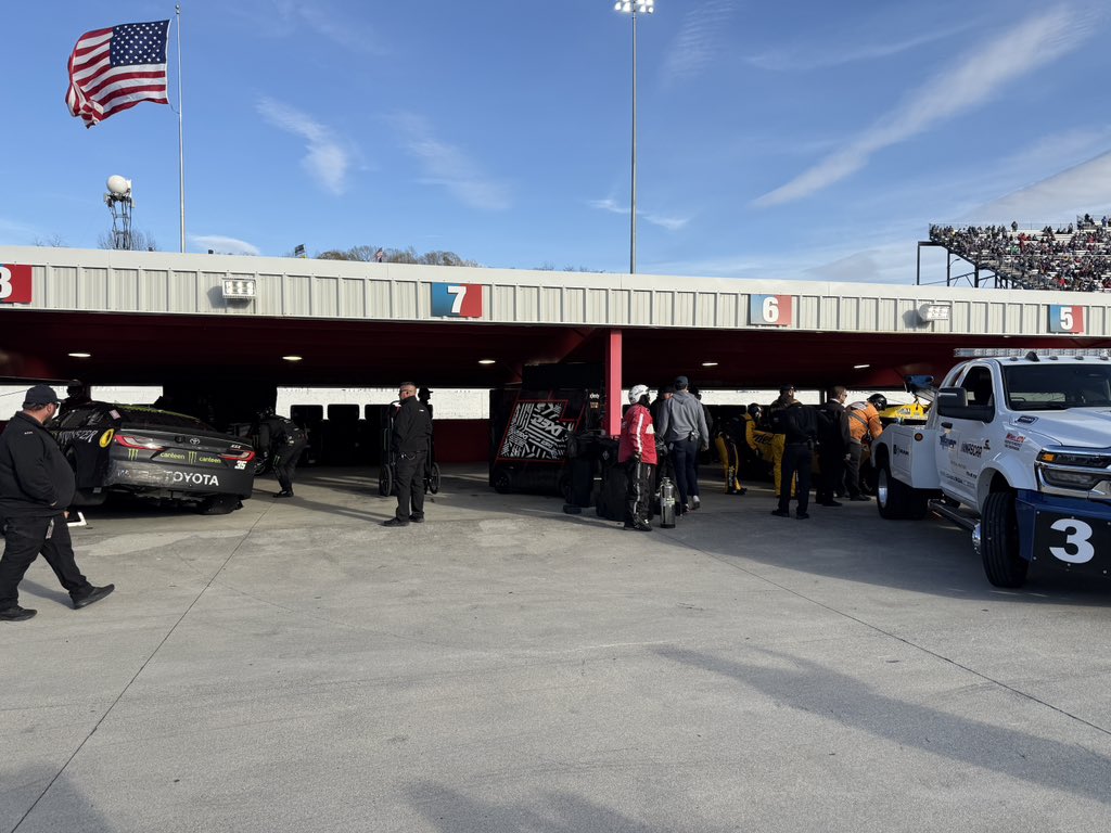 Jeff Gluck tweet media