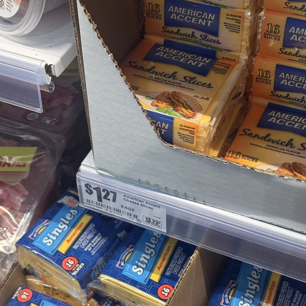 tati ✮ tweet media