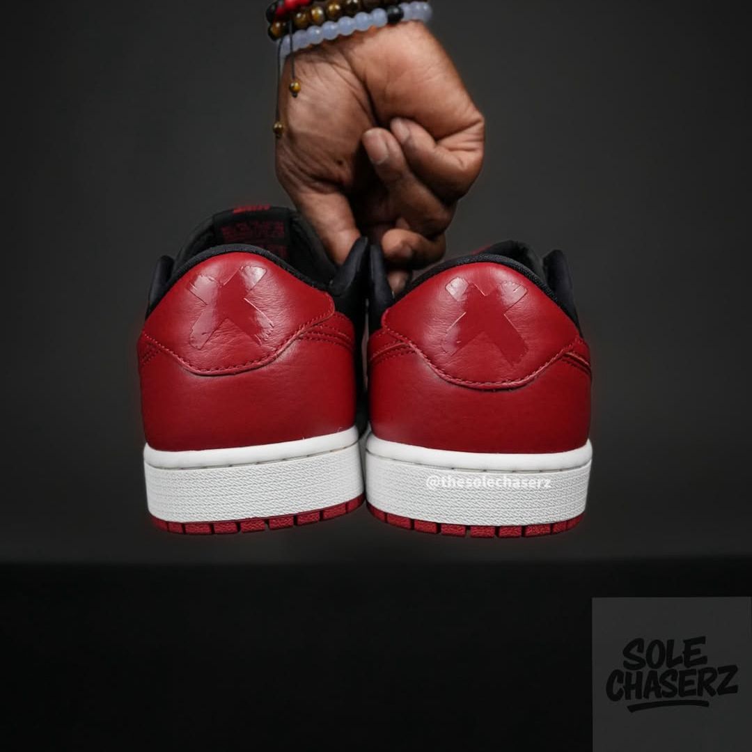 SneakerAlert tweet media