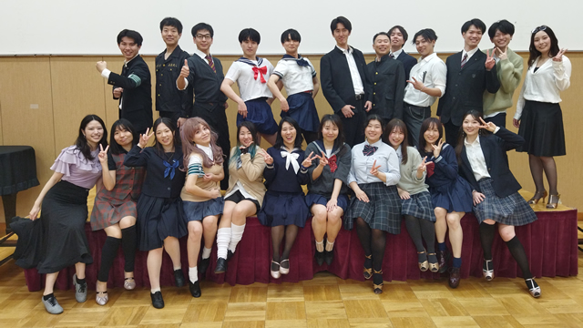 当日は、52名ものみなさまにご来場いただき、制服や学生服を着て、春の卒業ソングで #社交ダンスパーティー を楽しむことができました。
ご参加の皆様ありがとうございました！
2026/3/29(日) ＣＤＣ春･卒業･桜･出会い･別れ･制服だよ♪ミニダンスパーティーの感想
c-dc.org/danceparty-kan……