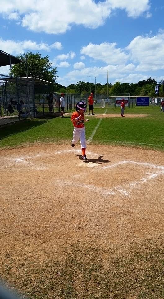 AddisynTrahan08's tweet photo. Where it all began. Timbergrove Grasshoppers T-ball https://t.co/6YuYR5jlTR