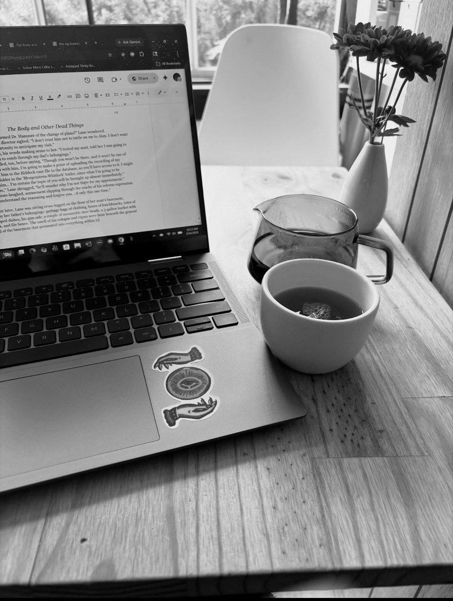 simon v. the evils of man 🕷️ tweet media