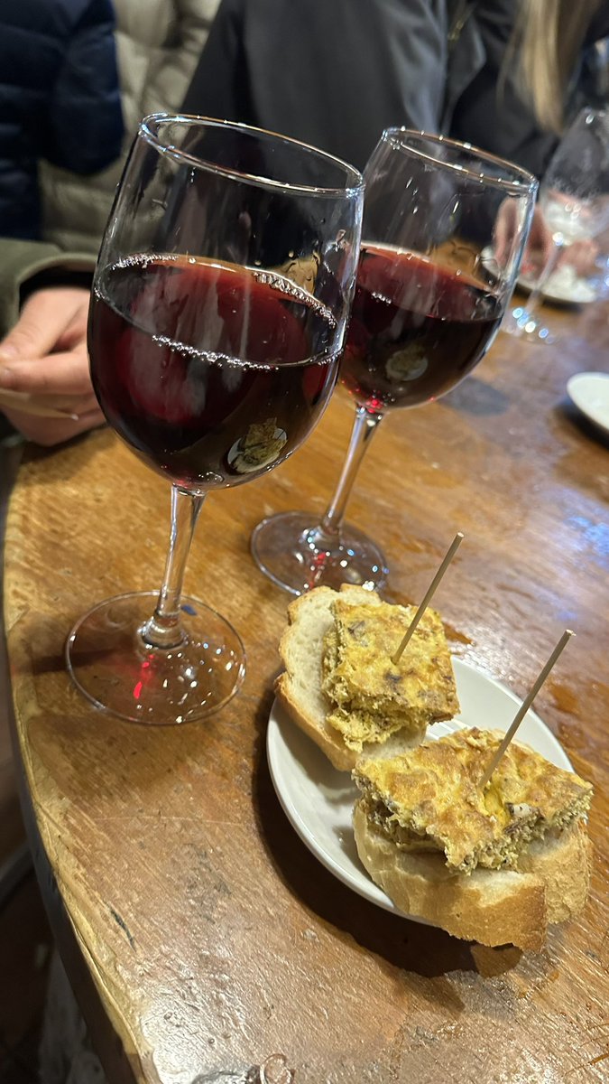 ℳarta ℒópez (fan account de nalis) tweet media