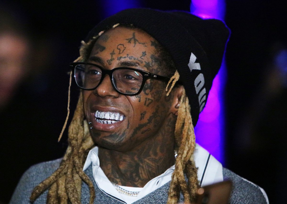 JesGoldstriker's tweet photo. @oldmanwithcoin @Foster_FTL I just realized bingo looks like a white Lil Wayne. Can someone give her the tattoos and grill? https://t.co/XCNusynC9T