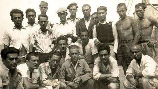 Hoy hace 89 años, los fascistas fusilaron a los 'cinco de San Lorenzo', líderes obreros, sindicales y comunistas del extinto municipio de San Lorenzo en Gran Canaria. 

Su delito: defender a su clase y luchar contra el fascismo y los capitalistas.