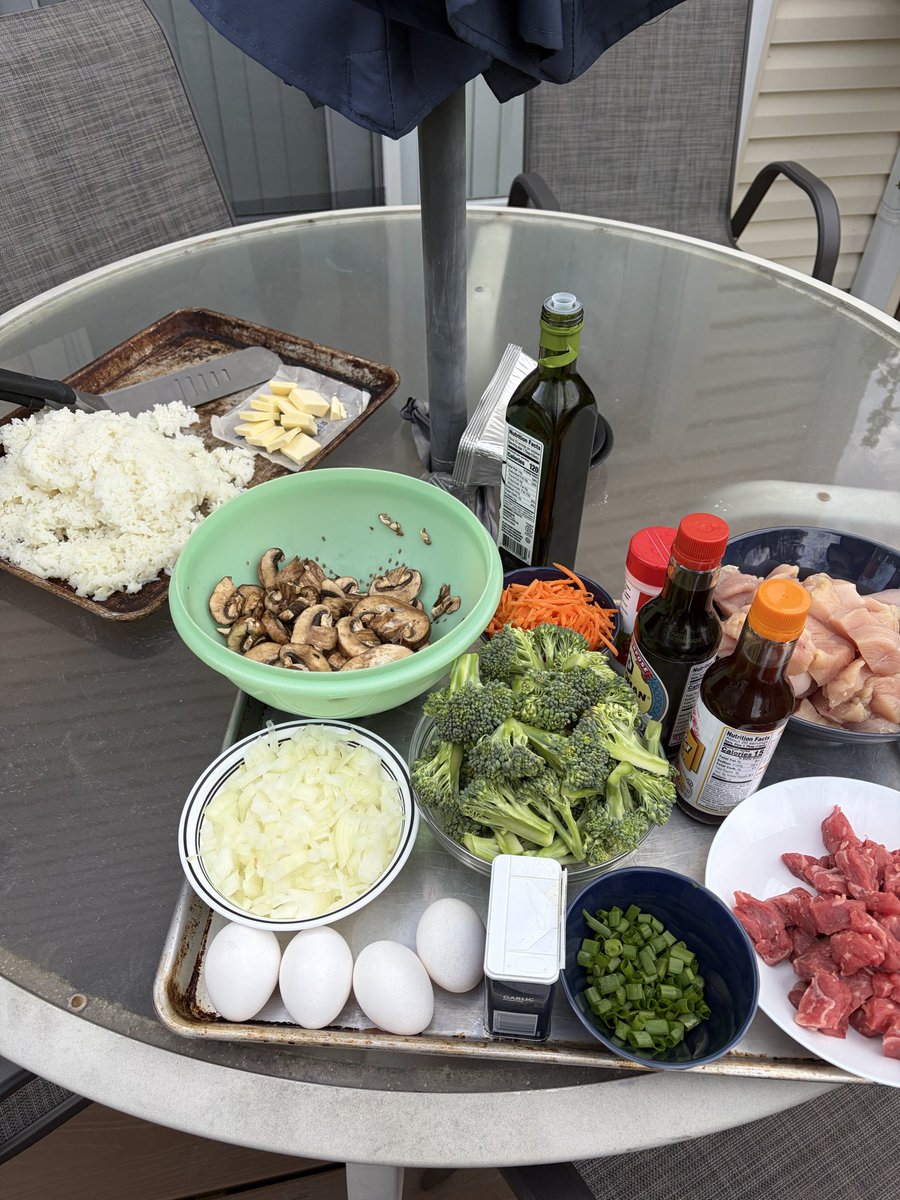 HiddenBytes tweet media