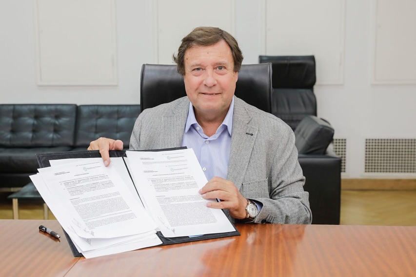 REALPOLITIK tweet media