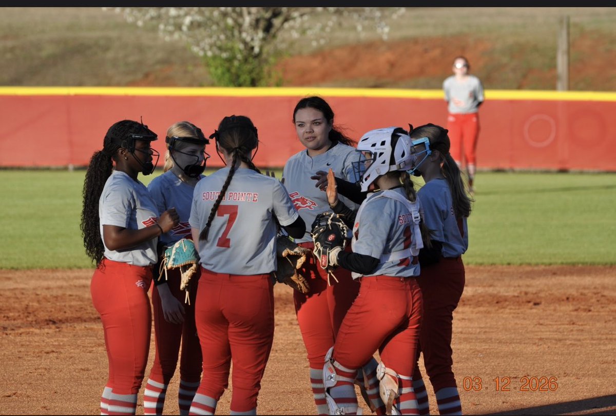 South Pointe Softball tweet media