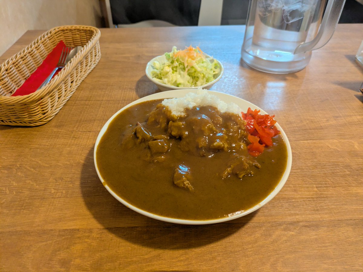 kazakovsky's tweet photo. 蒲田の西口に有ったカレースタンドの南蛮カレーが生き残ってた！
俺が知らなかっただけなんだけど先週食べに行ってからカレーの事で頭が一杯♥
また食べに行きたいな https://t.co/lw7p6duhvI