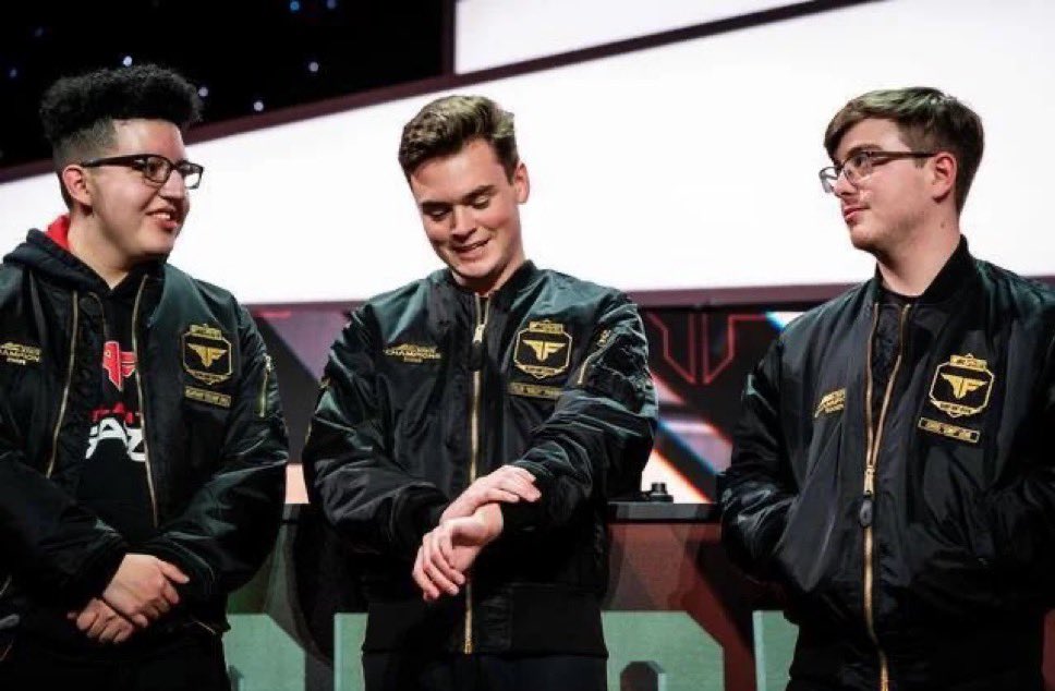 Simp is the first out of the FaZe trio to win a CDL Major after they split up...

I guess he chose right... 😳