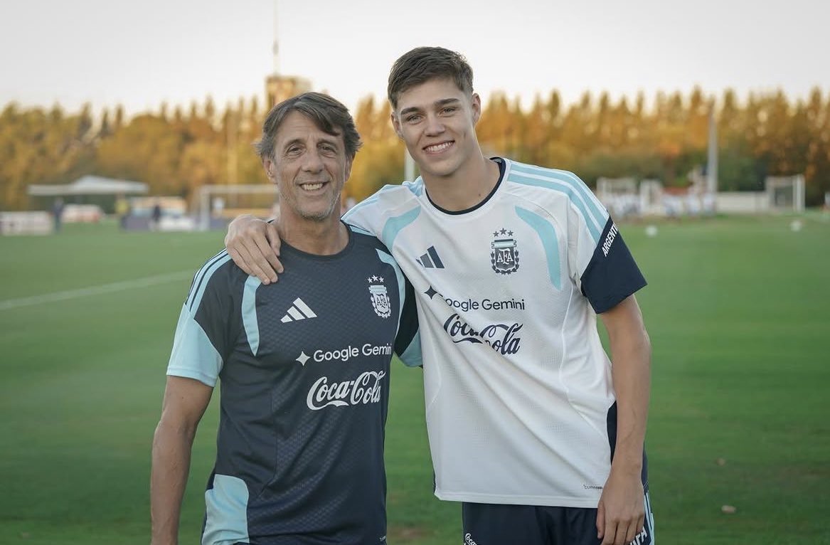Por más que a muchos les duela, la escuela pincha está más viva que nunca. 

Que club inmenso que es Estudiantes de La Plata hermano