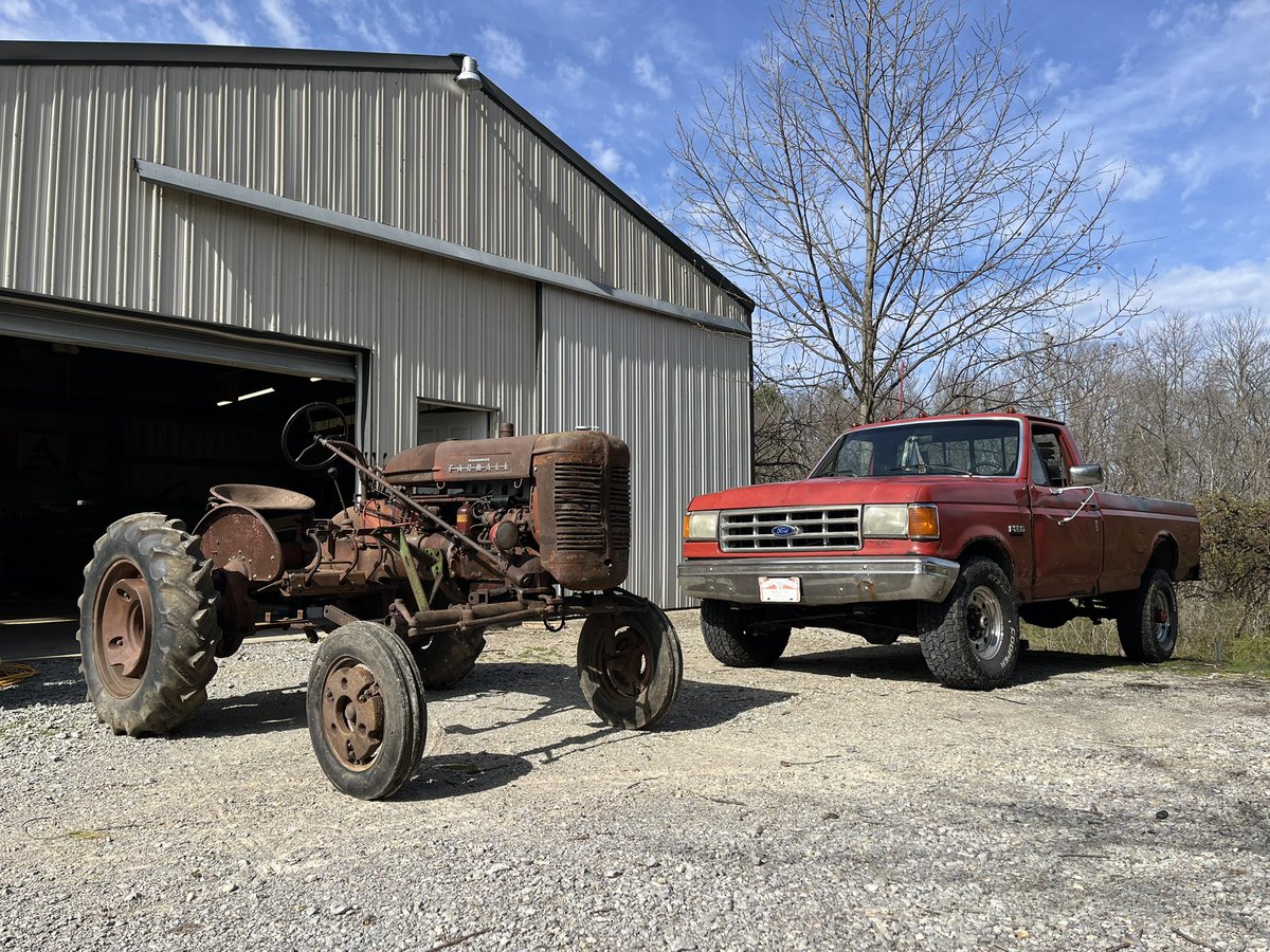 Mr. Charlie Daniels of the Chainsaw tweet media