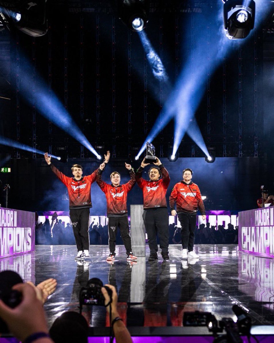 TheCDLKID tweet media