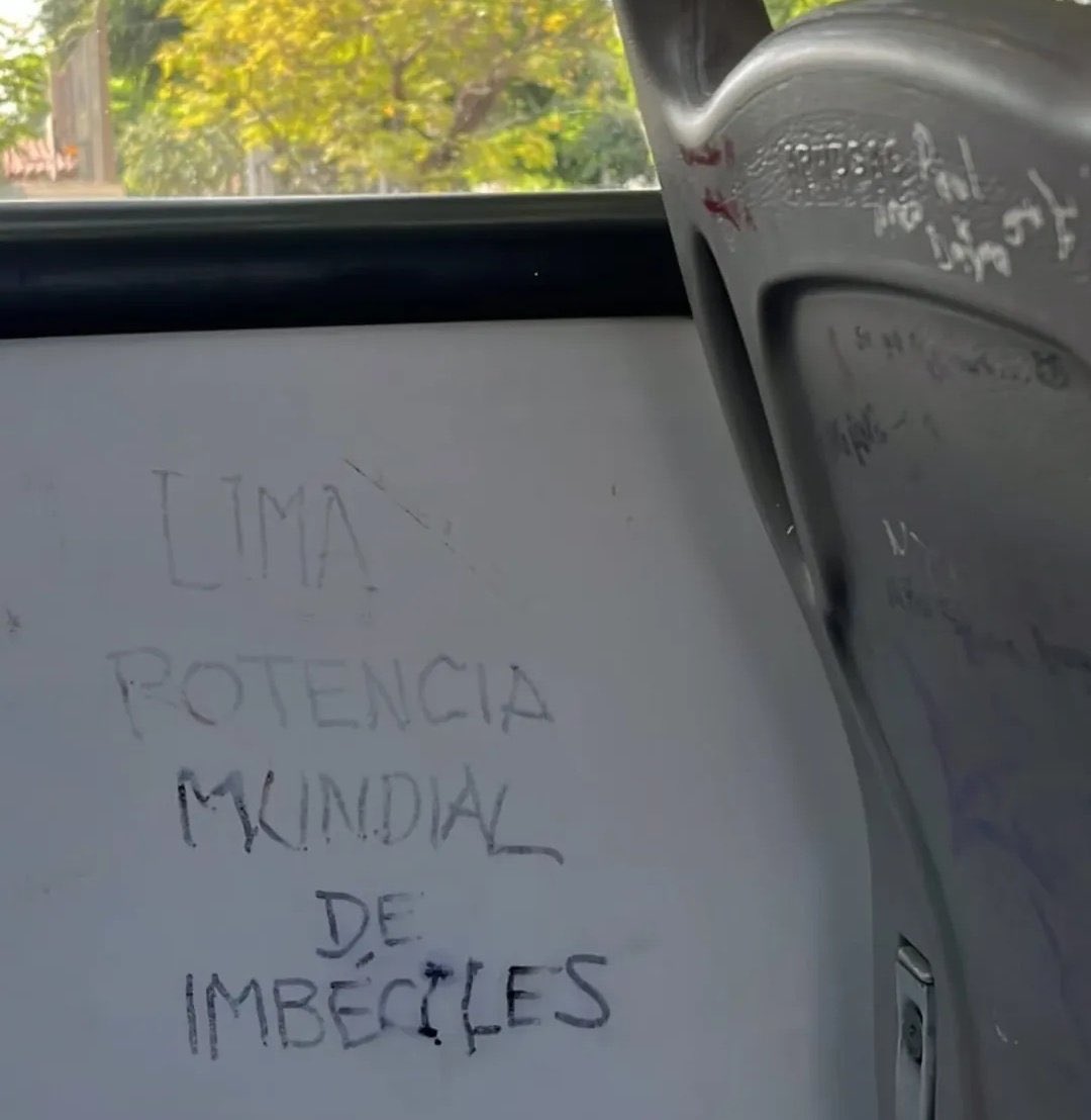 Alexa Chocobar 🍉 tweet media