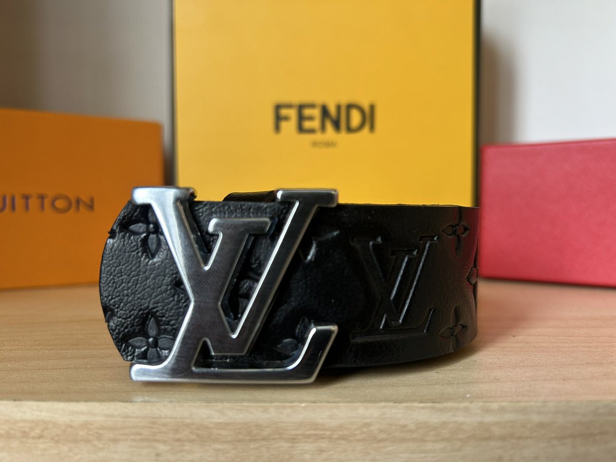 NoCosignCanada's tweet photo. More Belts added to the Collection‼️🔥🔥

Live Now on our store! (Link in bio) 

#fashion #gucci #streetwear #louisvuitton #fendi https://t.co/VWB5FiJFAE