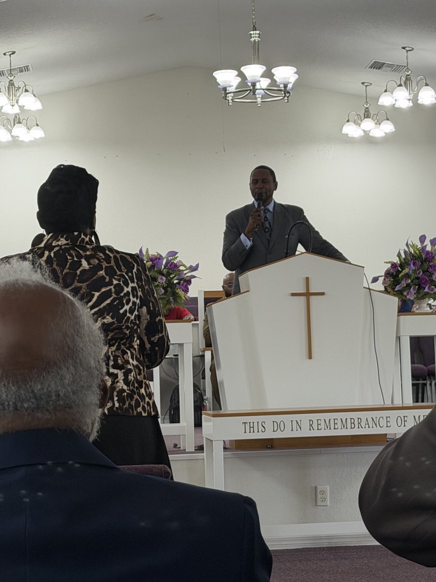 MOOREforFL's tweet photo. What a blessing it was to join the Jerusalem Missionary Baptist Association for worship and fellowship today. Rev. Richardson delivered an inspiring message, reminding us that we are still needed. Thank you, Moderator Taylor, for your leadership and kindness. https://t.co/oXaaIg1EuY