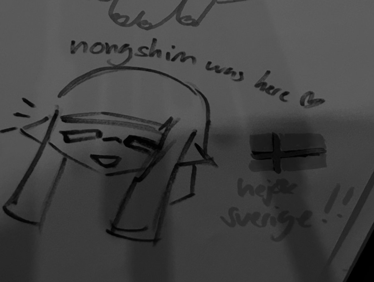 played hi score lan with a bunch of my friends and got 2nd, taking home €400 :)

had a lot of fun meeting everyone, thanks for the memories <3