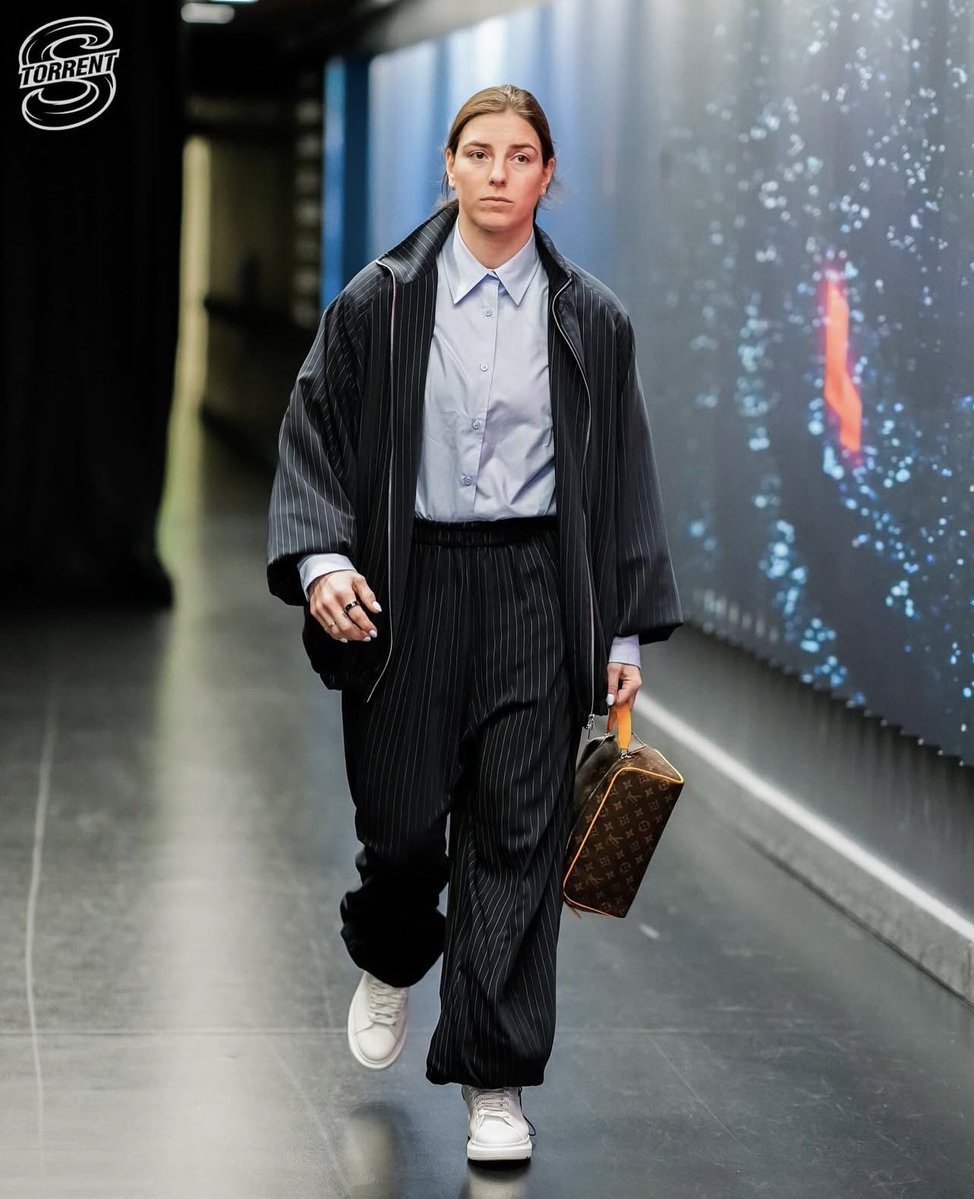 Olivia - (Poulin + Stacey Fan Account atm) tweet media