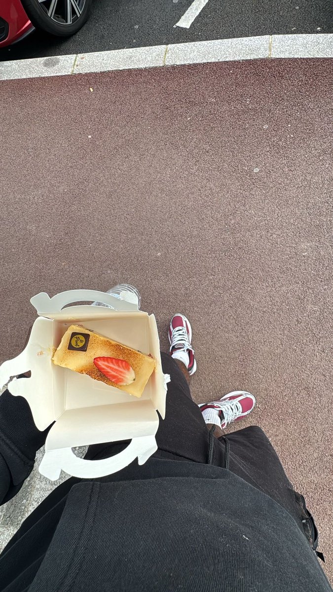 BRK🇫🇷 tweet media