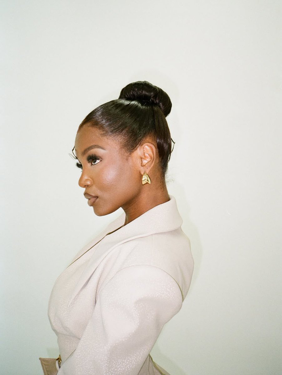 𝗔𝘆𝗻𝗶 tweet media