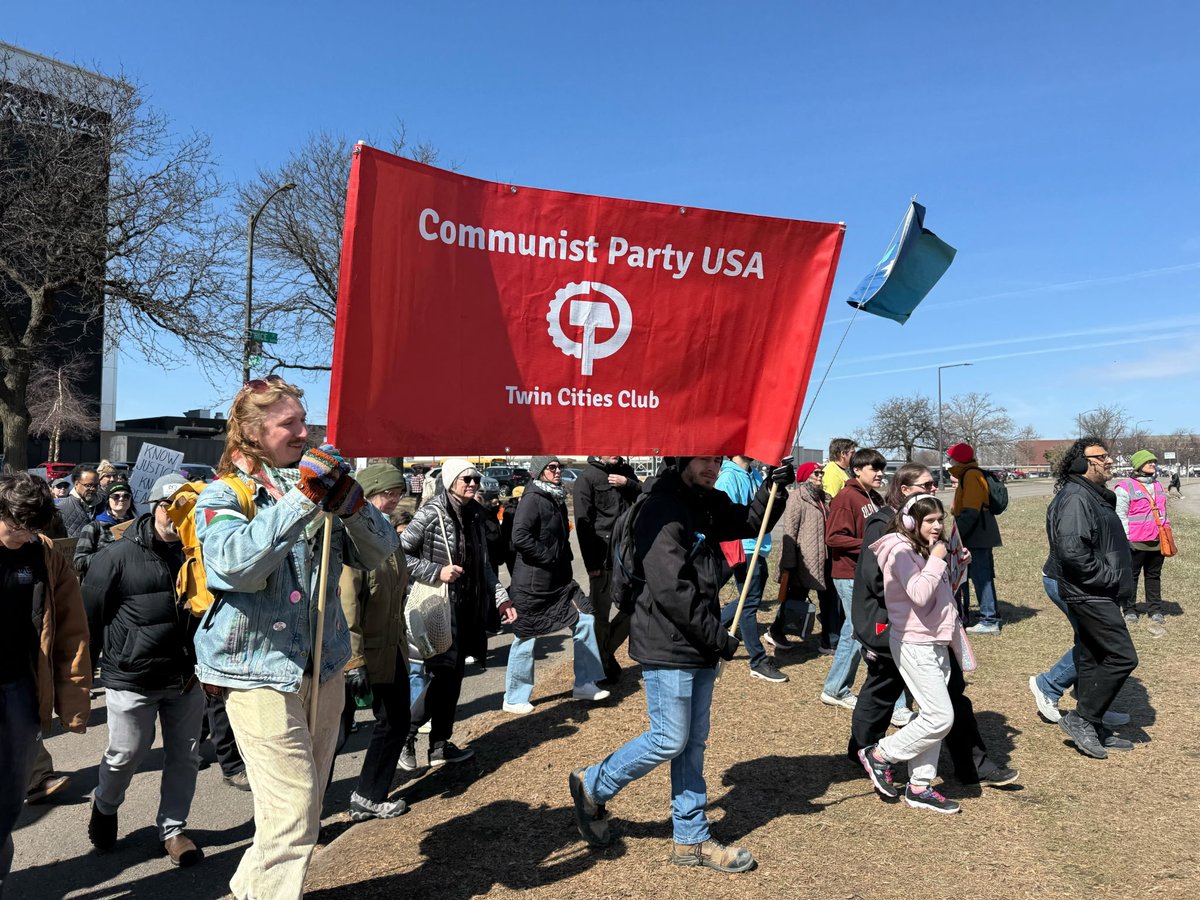 TwinCitiesCPUSA's tweet photo. Twin Cities Club of the CPUSA is proud to endorse the 3/28 No Kings march and rally. Hundreds of thousands of antifascist Minnesotans were in attendance and we are proud to be in their midst. No kings.
#NoKings #Antifascist #TwinCities #CPUSA https://t.co/XBP1O7XPcl