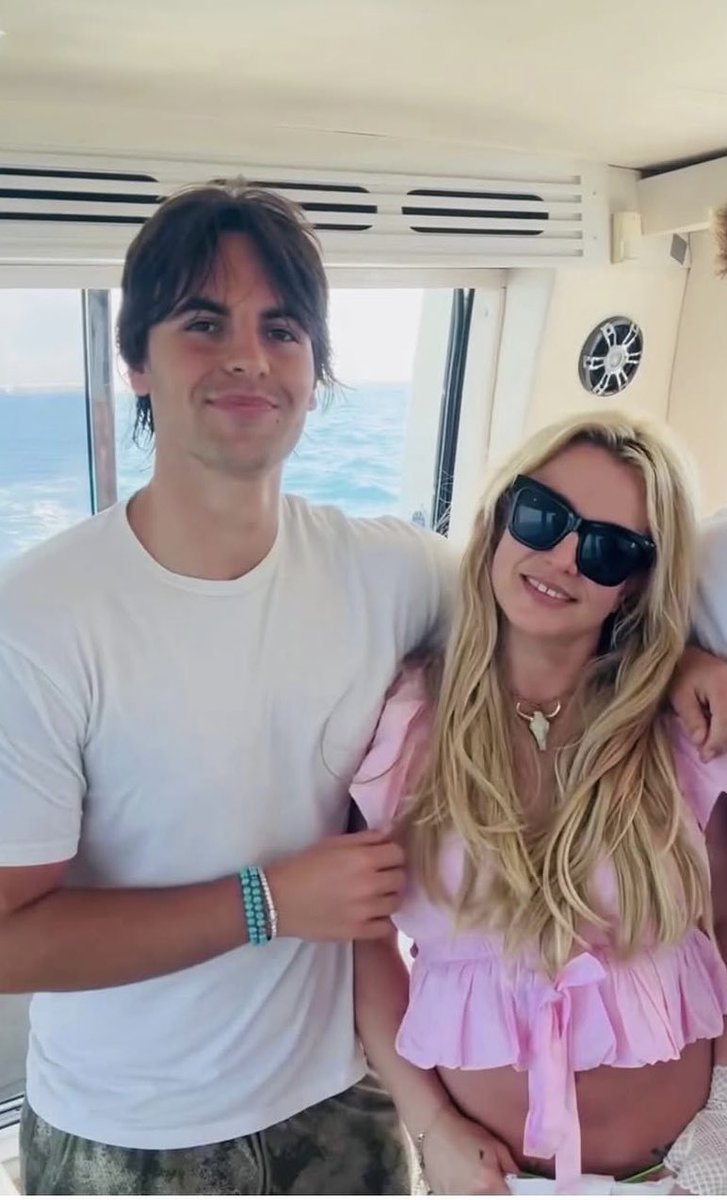 Britney Spears Brasil tweet media