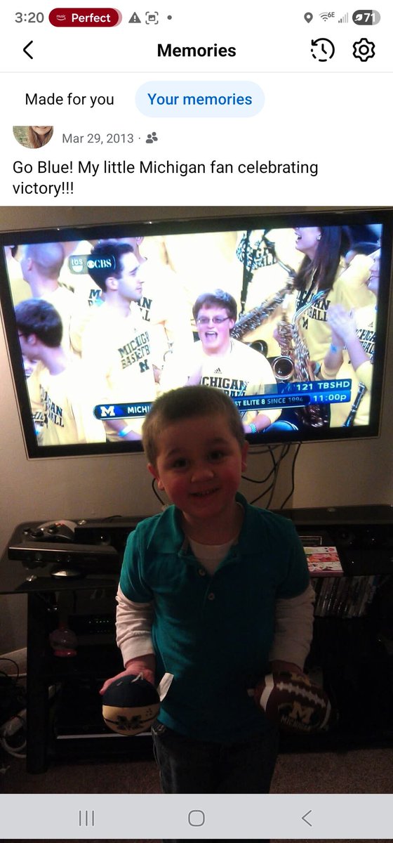 thatMGOBLUEgirl's tweet photo. ๐ #SendMeBackSunday Some things never change... still celebrating a ใฝ๏ธ๐ Victory 13 years later๐ชโจ๏ธ
#GoBlue Babesโ๏ธ๐๐๐ช https://t.co/xH2IioQ968