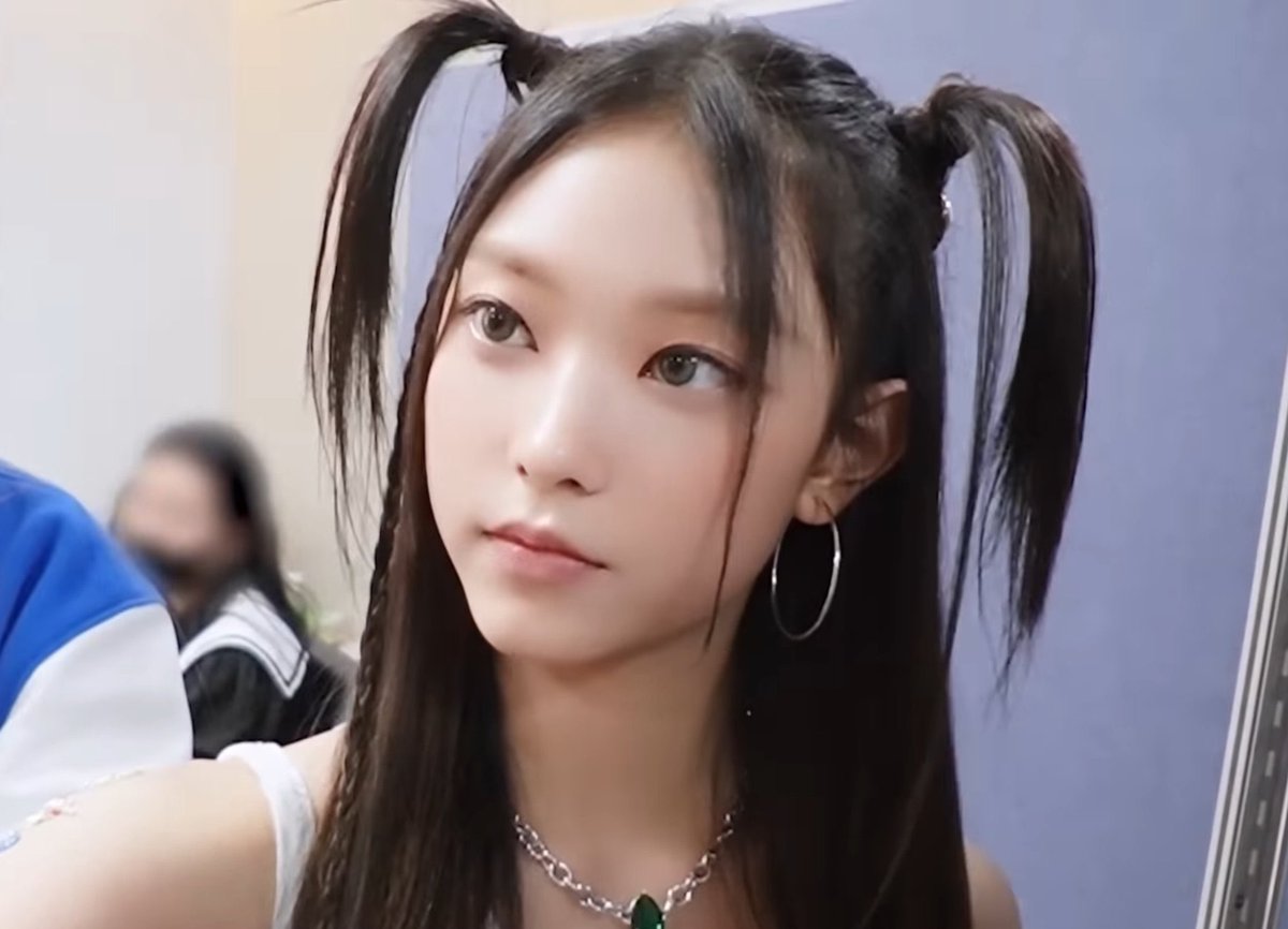 haerin ❦ tweet media