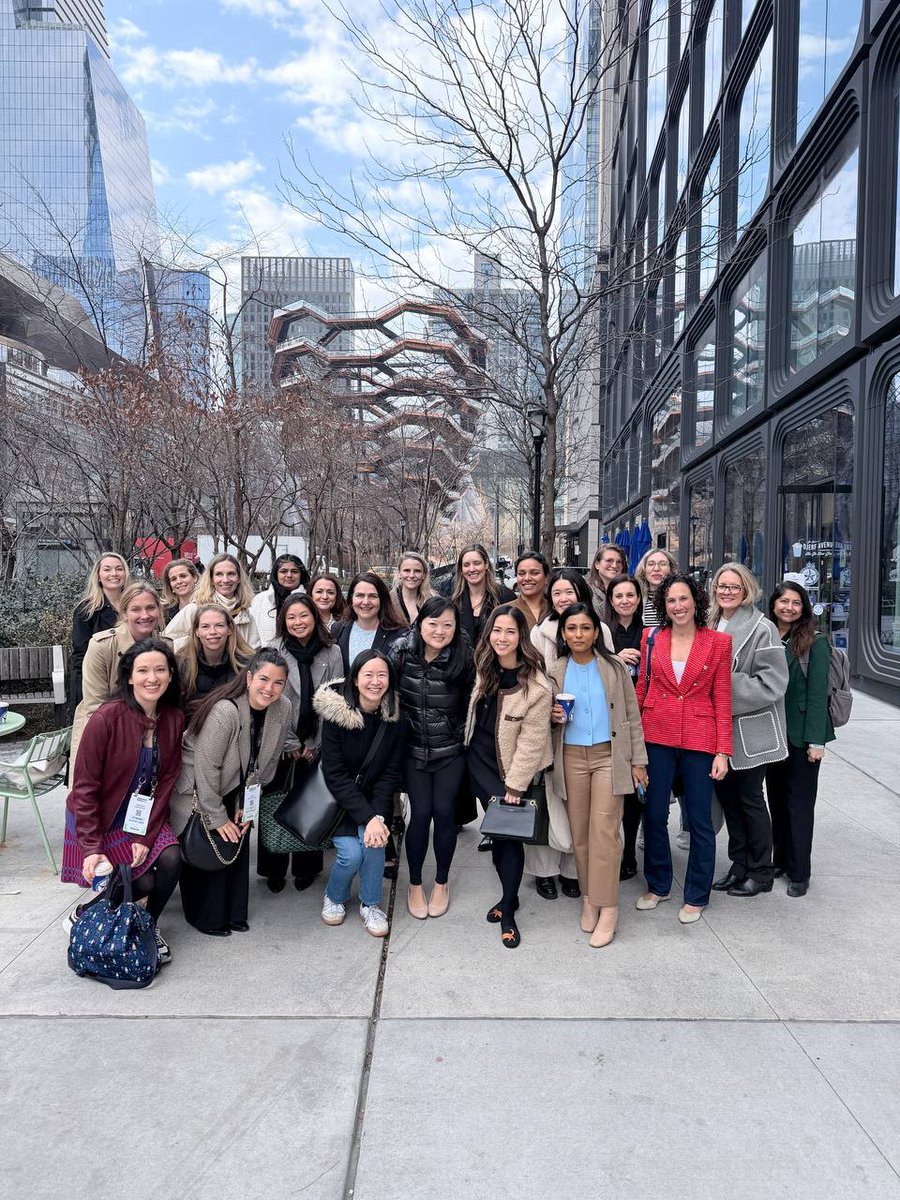 Real Mamas of Crypto tweet media