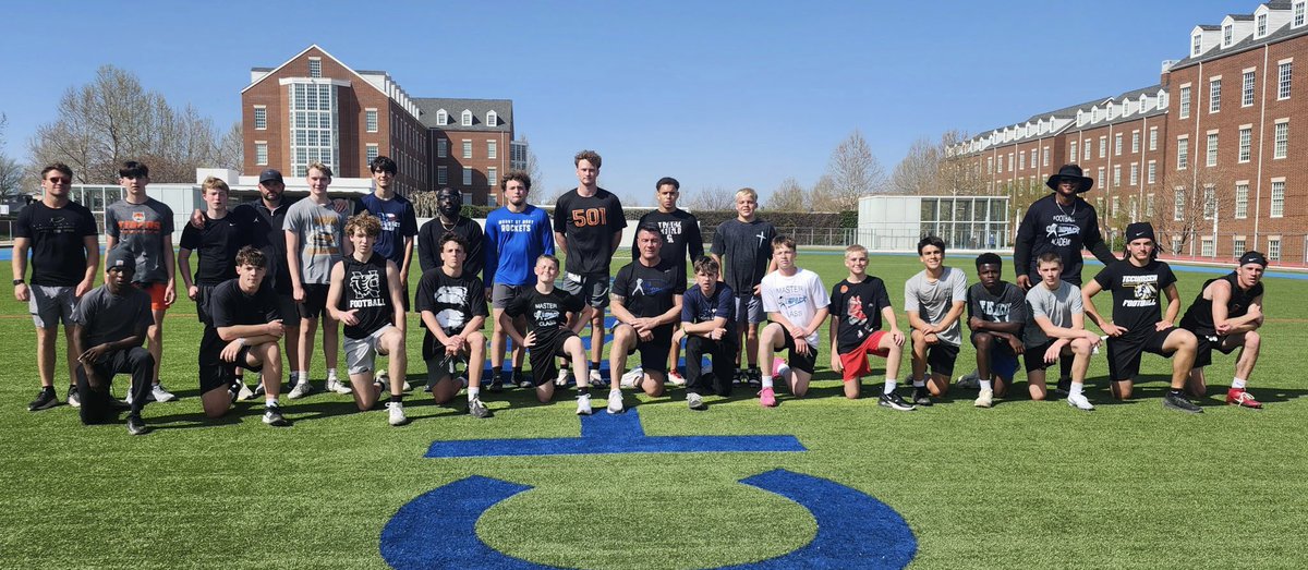 QBimpact's tweet image. Sunday Afternoon #WORK
QB’s | WR’s | TE’s | RB’s

Emphasis: Play Action | Drops
Naked Concept

@QBiOklahoma @CoachGeorge5