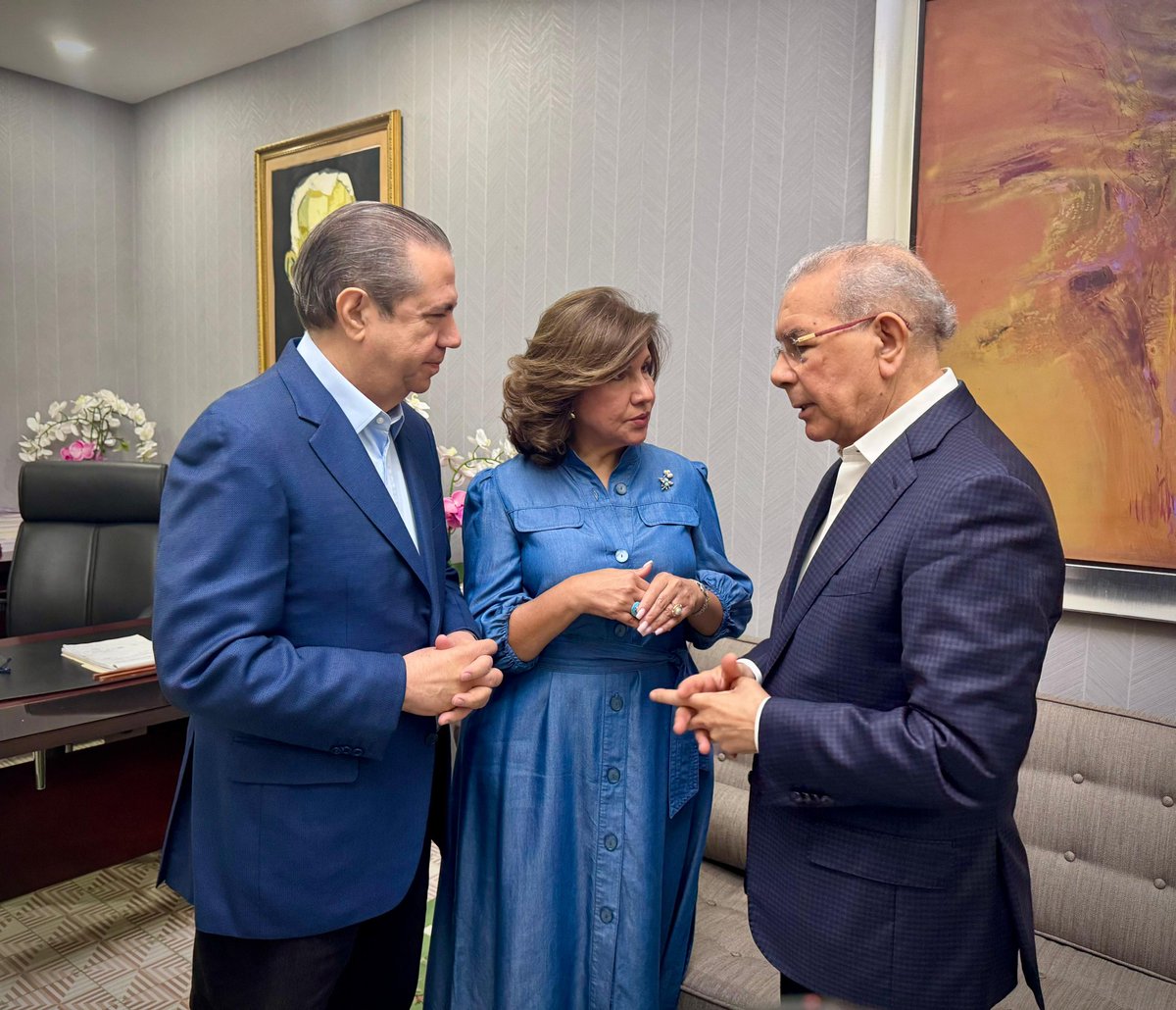 Las señales están.  #FranciscoJavierPresidente