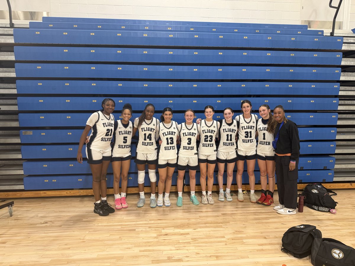 TNFlightGUAA's tweet photo. 16U Silver wins the 2026 Showtime Shootout defeating Kentucky Premier 16U EYBL 65-50

🏆✅ https://t.co/ygvE2EtudL