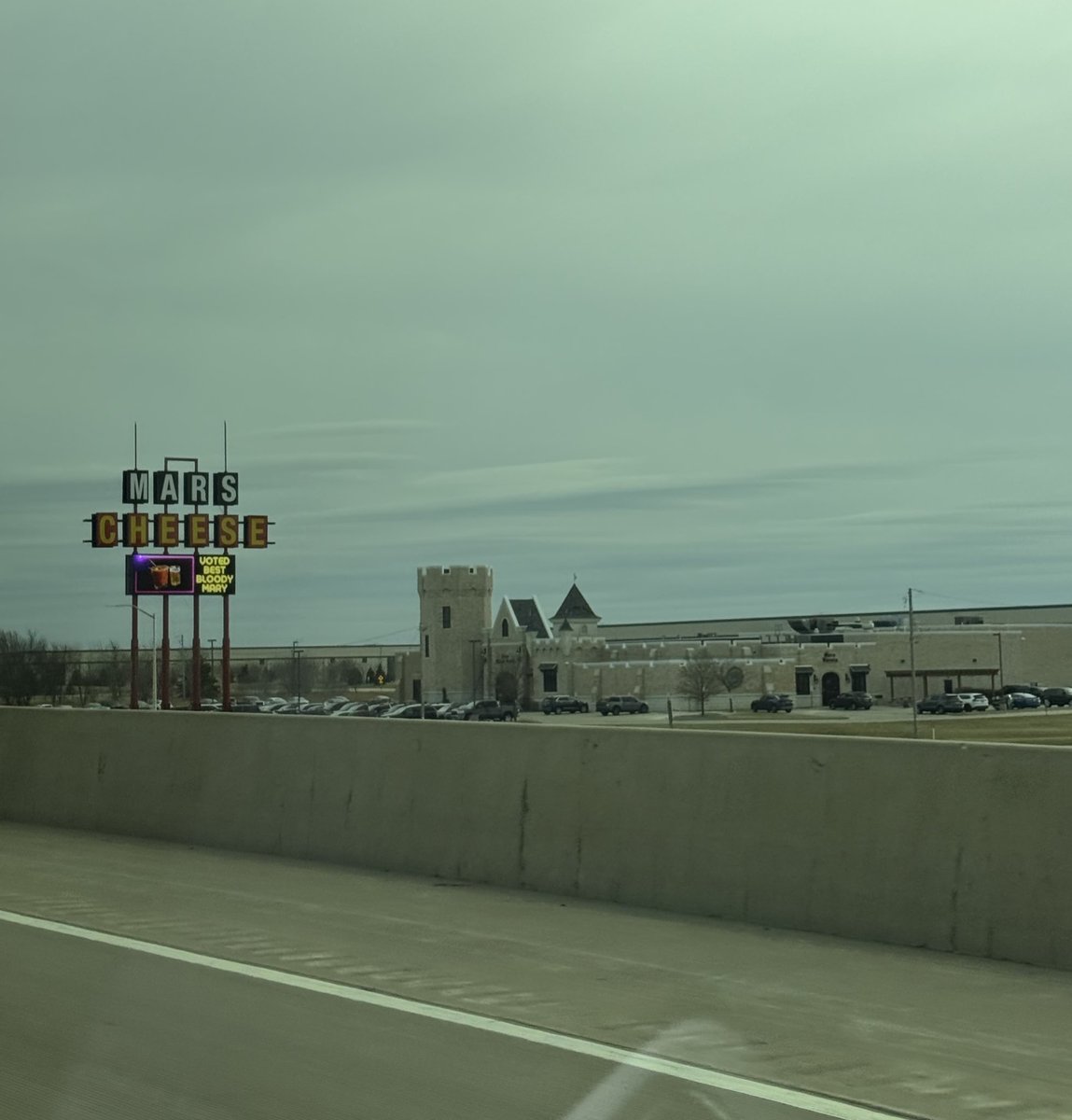 Alexis ☾ tweet media