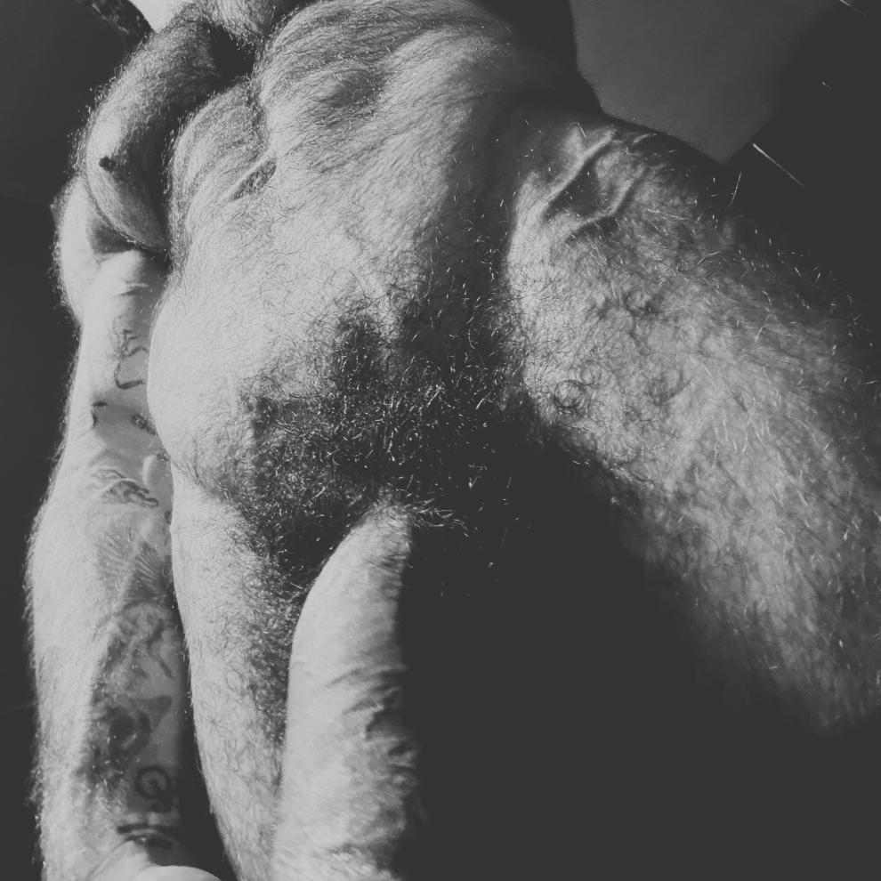 𝐓𝐎𝐁𝐁𝐘 tweet media