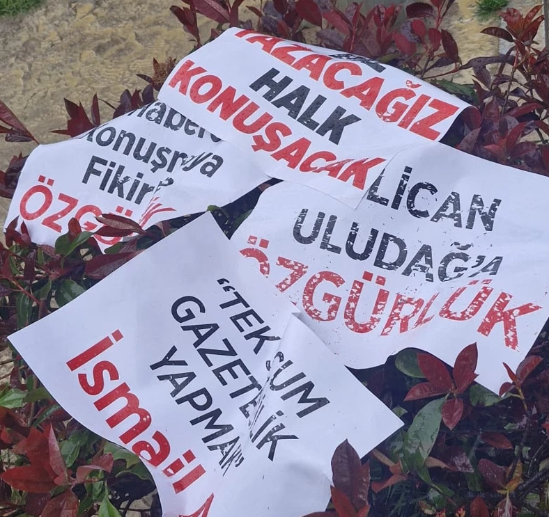 GKarafazli's tweet image. Kadıköy’de toplandılar: Tutuklu gazetecilere destek eylemi kuzeyteve.com/kadikoyde-topl… #abluka #basın #eylem #gazeteciler #ismail #merdan yanardağ #polis #TUTUKLU #Medya