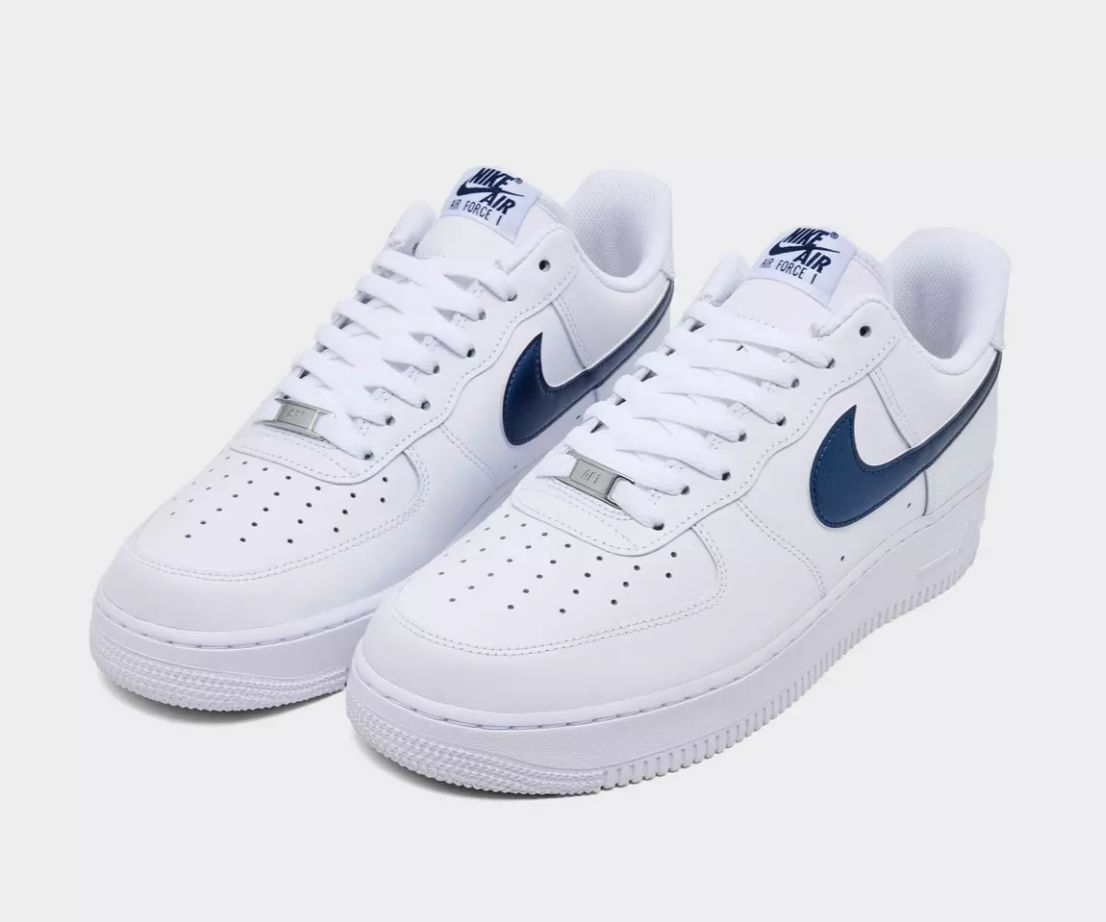 SneakerAlert tweet media