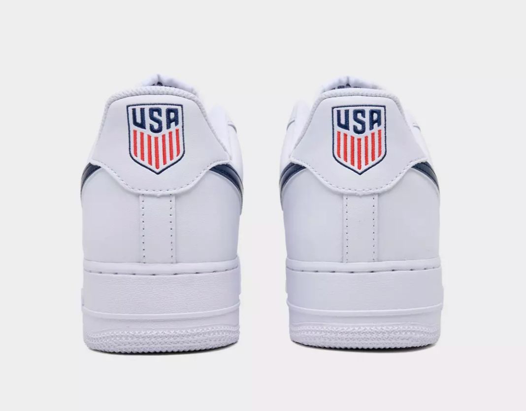 SneakerAlert tweet media