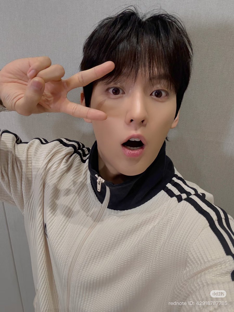 딜라잇 tweet media