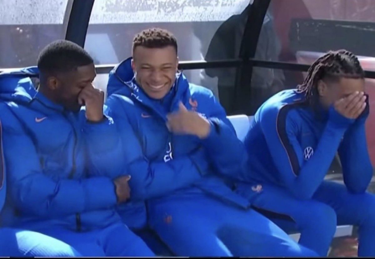 VongolaSG tweet media