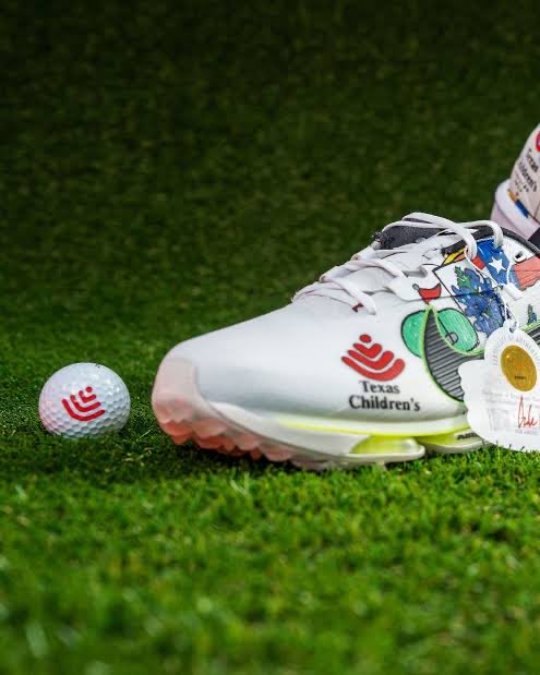 samconnerone's tweet photo. They should absolutely produce these “Cleats for Kids” shoes that players wore at the Houston Open today and donate the proceeds to the Texas Children Hospital. 

Congrats to Gary Woodland. One hell of a backstory https://t.co/Uu6QskvZAR