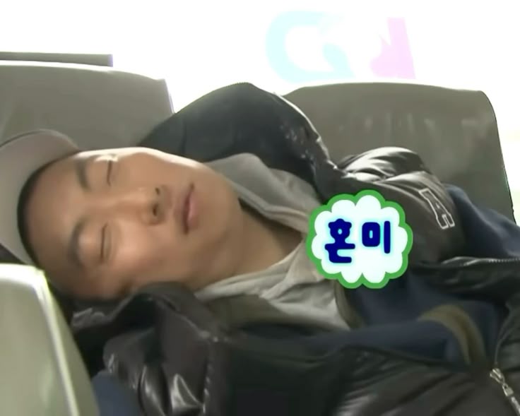 얼음별대모험=^•^= tweet media