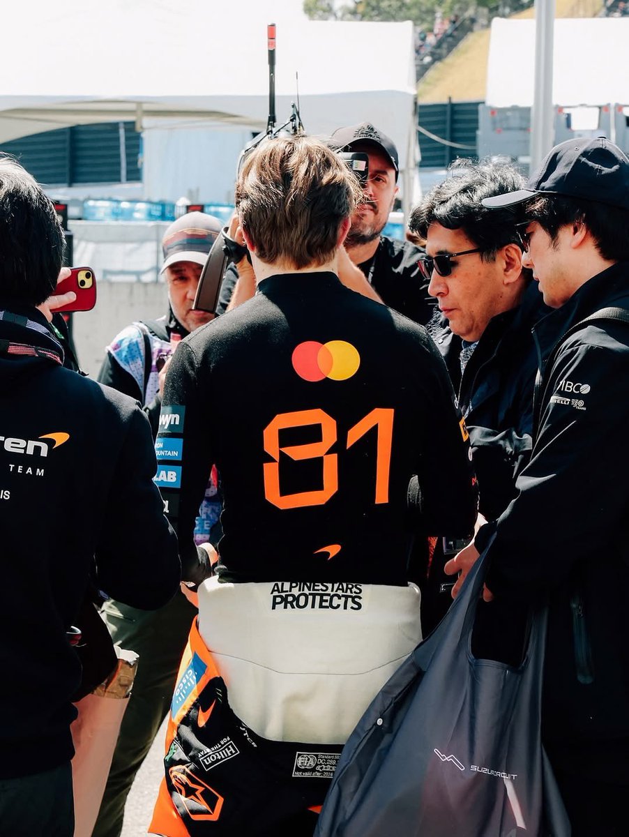 ally ✨ tweet media