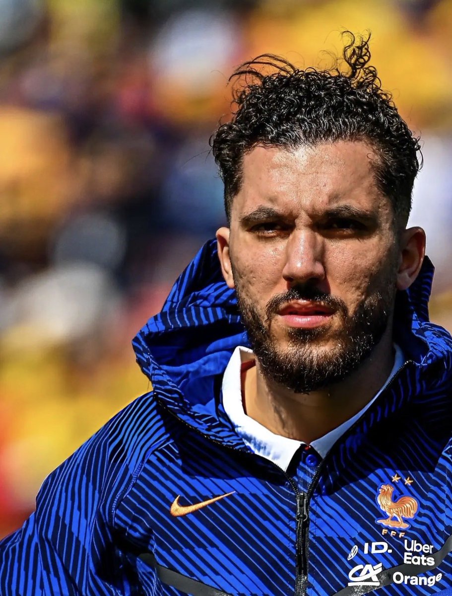 Sleeper Man City tweet media