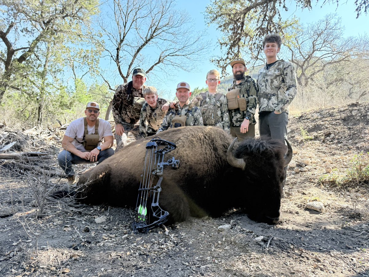 Throwback to a couple weekends ago.

Harvested my first Bison with a bow.

Hunting to me is entirely about the experiences you can have with those you love.

Grateful for those opportunities!

<a href="/PrimeArcheryG5/">PrimeArchery</a>