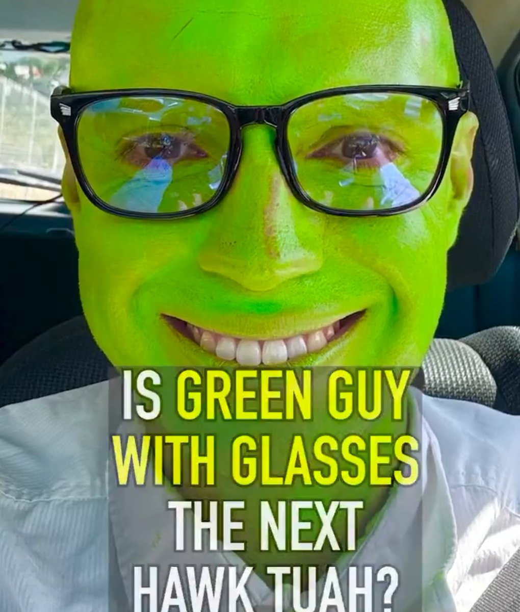 otomir23's tweet image. OMG..

The LGBTQ crowd is mad because the Green Guy with Glasses is stealing their attention during Pride Month.

😂📷